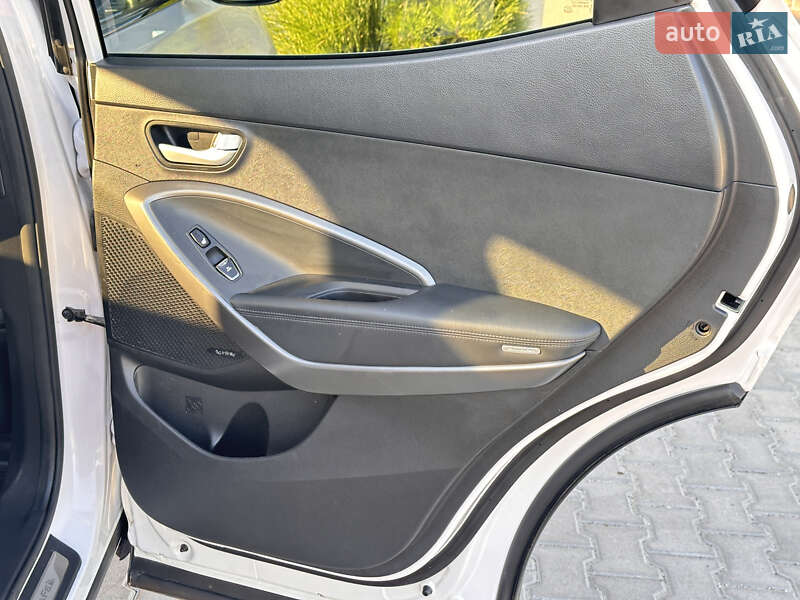 Внедорожник / Кроссовер Hyundai Santa FE 2016 в Тернополе фото 53 Внедорожник / Кроссовер Hyundai Santa FE 2016 в Тернополе