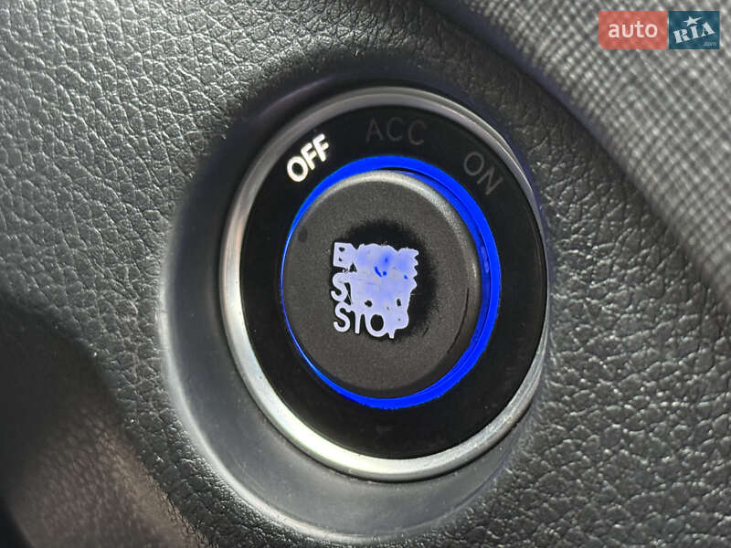 Позашляховик / Кросовер Hyundai Santa FE 2014 в Рівному