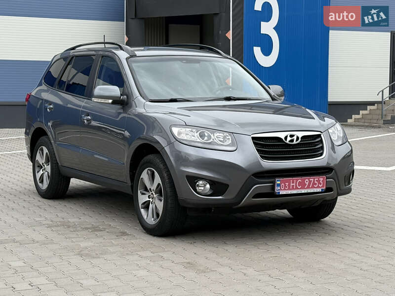 Внедорожник / Кроссовер Hyundai Santa FE 2012 в Ровно