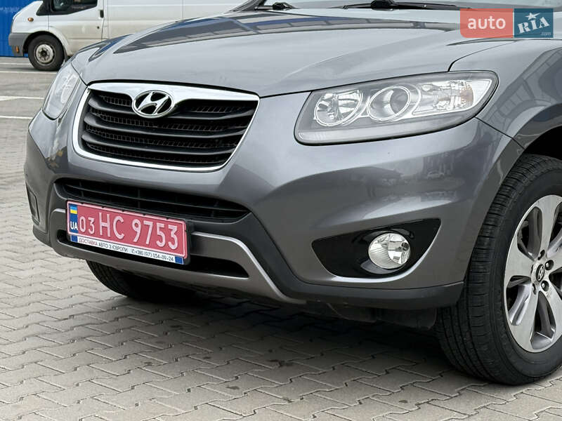 Внедорожник / Кроссовер Hyundai Santa FE 2012 в Ровно