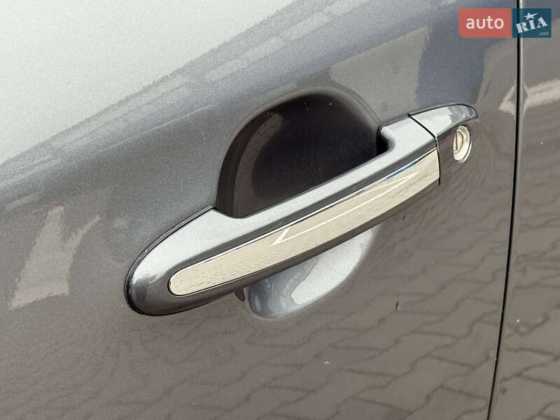 Внедорожник / Кроссовер Hyundai Santa FE 2012 в Ровно