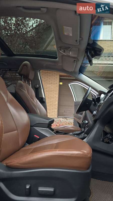 Позашляховик / Кросовер Hyundai Santa FE 2013 в Києві