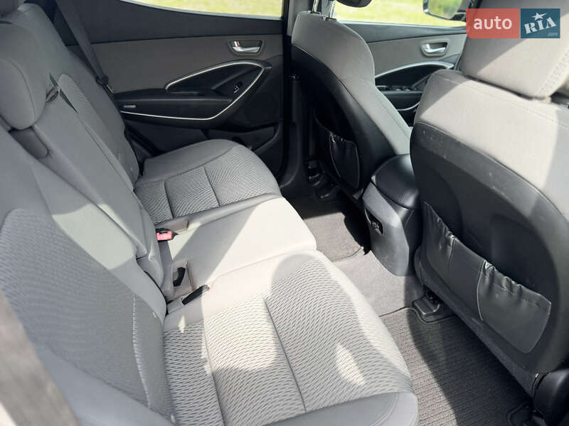 Позашляховик / Кросовер Hyundai Santa FE 2014 в Львові