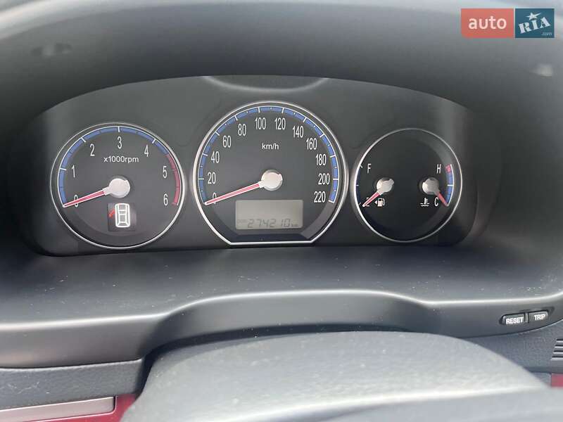 Внедорожник / Кроссовер Hyundai Santa FE 2006 в Киеве фото 7 Внедорожник / Кроссовер Hyundai Santa FE 2006 в Киеве