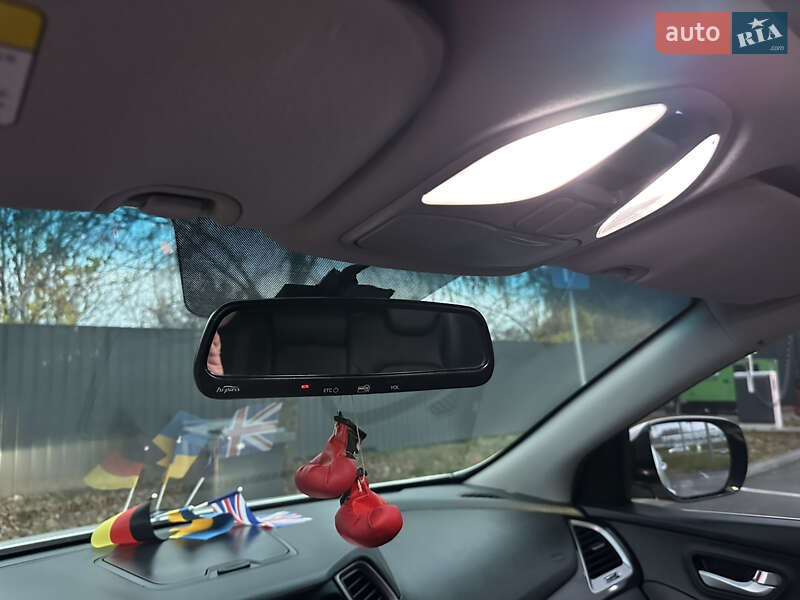 Внедорожник / Кроссовер Hyundai Santa FE 2014 в Фастове