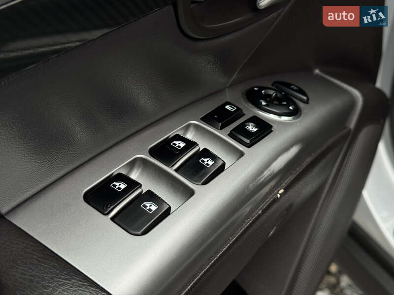 Внедорожник / Кроссовер Hyundai Santa FE 2011 в Бердичеве фото 21 Внедорожник / Кроссовер Hyundai Santa FE 2011 в Бердичеве