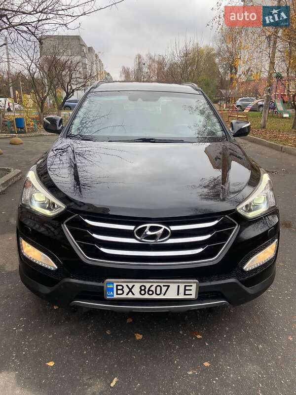 Позашляховик / Кросовер Hyundai Santa FE 2012 в Києві