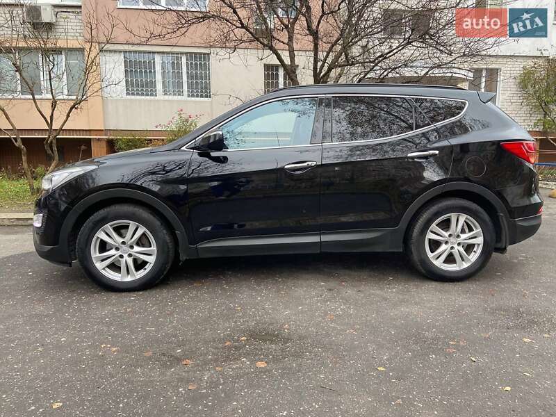 Позашляховик / Кросовер Hyundai Santa FE 2012 в Києві