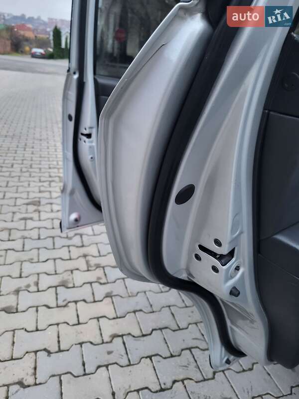 Позашляховик / Кросовер Hyundai Santa FE 2009 в Хмельницькому фото 105 Позашляховик / Кросовер Hyundai Santa FE 2009 в Хмельницькому