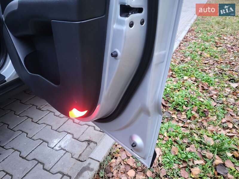 Позашляховик / Кросовер Hyundai Santa FE 2009 в Хмельницькому фото 124 Позашляховик / Кросовер Hyundai Santa FE 2009 в Хмельницькому