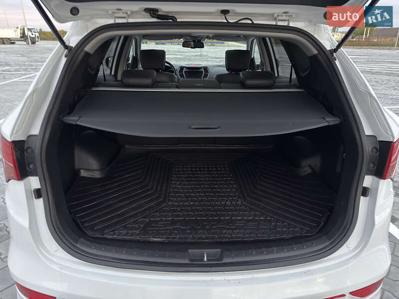 Внедорожник / Кроссовер Hyundai Santa FE 2013 в Дубно