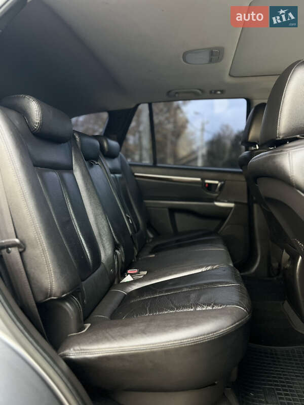 Внедорожник / Кроссовер Hyundai Santa FE 2011 в Николаеве