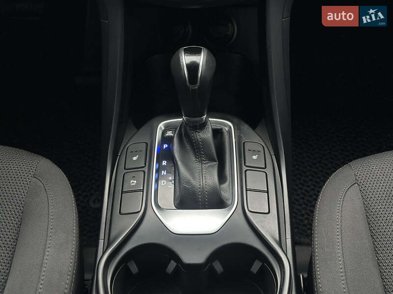 Внедорожник / Кроссовер Hyundai Santa FE 2017 в Киеве фото 25 Внедорожник / Кроссовер Hyundai Santa FE 2017 в Киеве