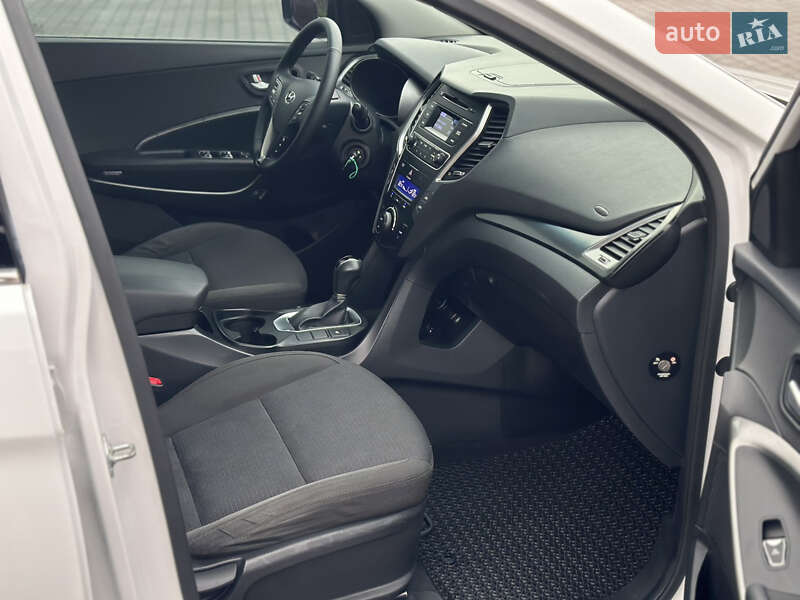 Внедорожник / Кроссовер Hyundai Santa FE 2017 в Киеве фото 34 Внедорожник / Кроссовер Hyundai Santa FE 2017 в Киеве