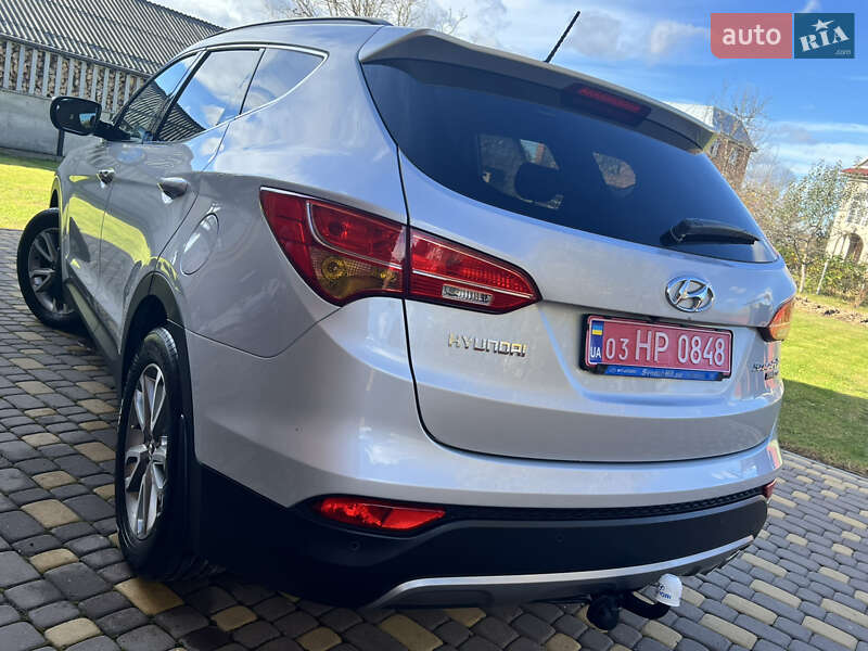 Внедорожник / Кроссовер Hyundai Santa FE 2013 в Ивано-Франковске