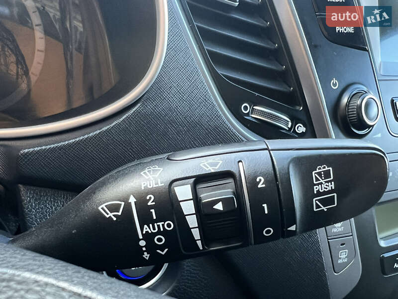 Внедорожник / Кроссовер Hyundai Santa FE 2013 в Ивано-Франковске