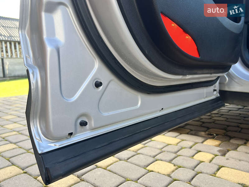 Внедорожник / Кроссовер Hyundai Santa FE 2013 в Ивано-Франковске