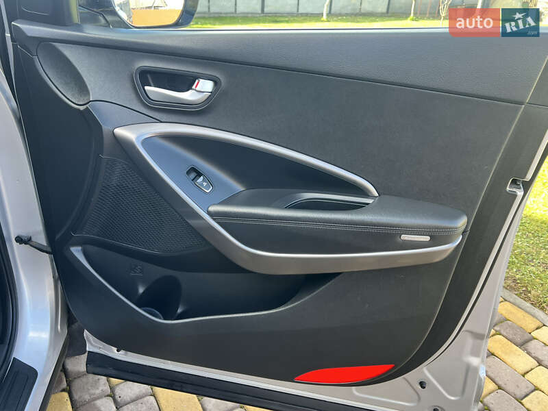 Внедорожник / Кроссовер Hyundai Santa FE 2013 в Ивано-Франковске