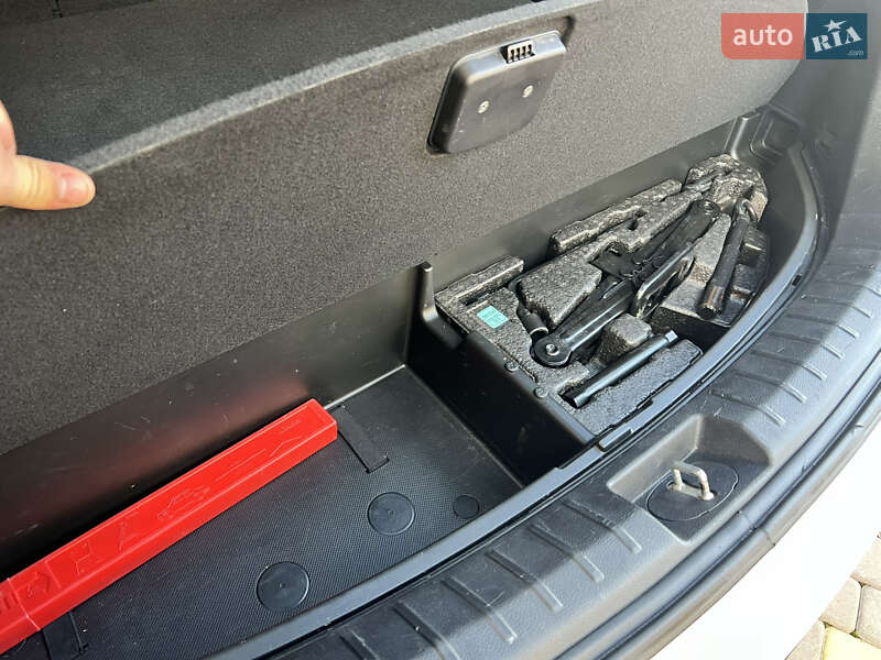 Внедорожник / Кроссовер Hyundai Santa FE 2013 в Ивано-Франковске