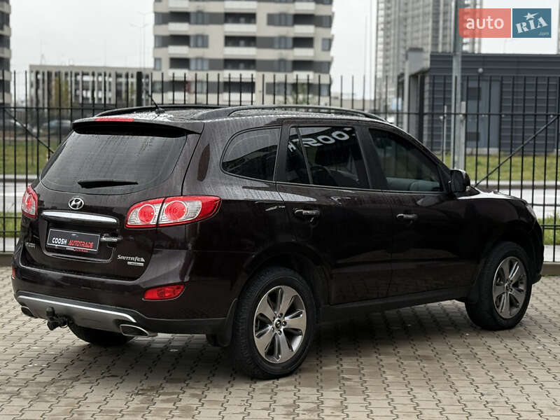 Внедорожник / Кроссовер Hyundai Santa FE 2012 в Киеве