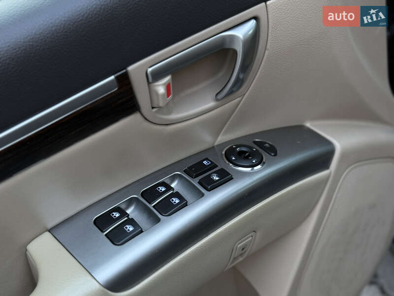 Внедорожник / Кроссовер Hyundai Santa FE 2011 в Одессе