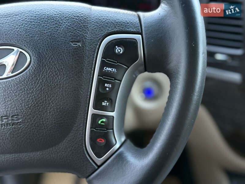 Внедорожник / Кроссовер Hyundai Santa FE 2011 в Одессе