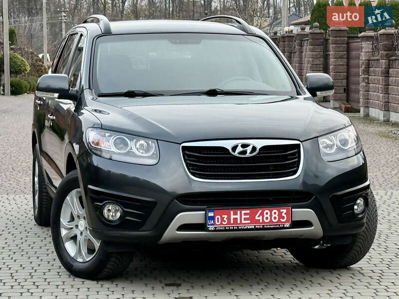 Внедорожник / Кроссовер Hyundai Santa FE 2012 в Ровно