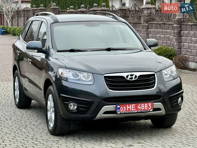 Внедорожник / Кроссовер Hyundai Santa FE 2012 в Ровно