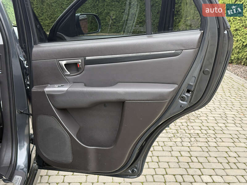 Внедорожник / Кроссовер Hyundai Santa FE 2012 в Ровно