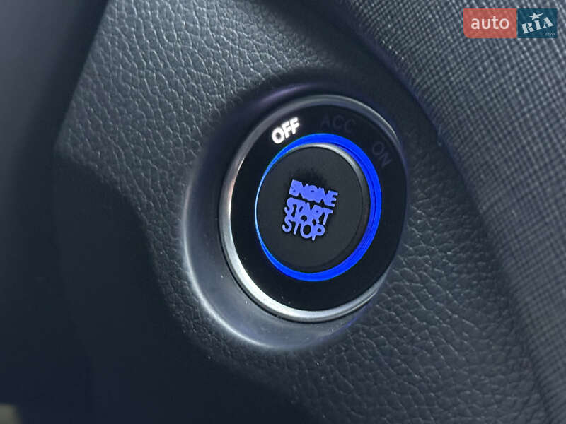 Внедорожник / Кроссовер Hyundai Santa FE 2014 в Ровно