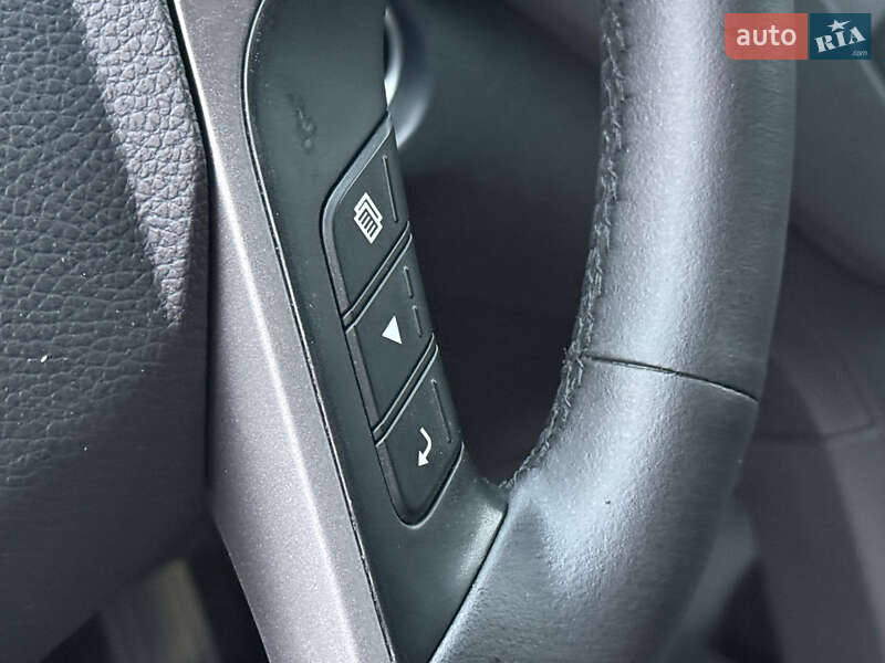 Внедорожник / Кроссовер Hyundai Santa FE 2014 в Ровно