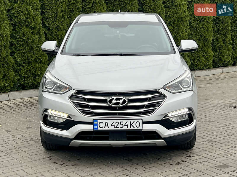 Внедорожник / Кроссовер Hyundai Santa FE 2015 в Черкассах