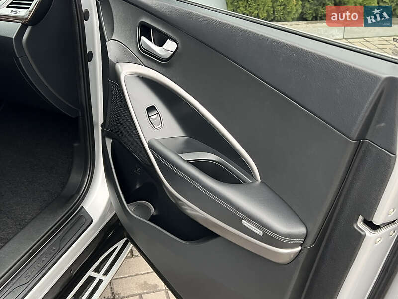 Внедорожник / Кроссовер Hyundai Santa FE 2015 в Черкассах