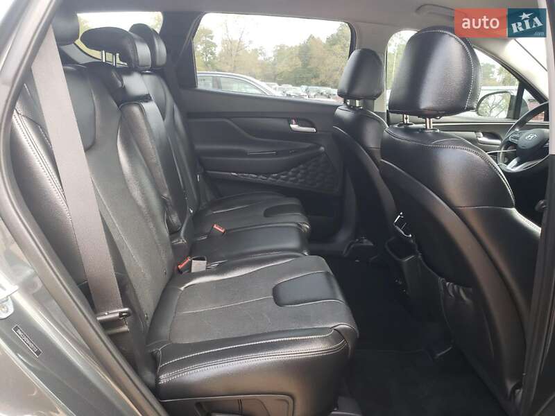 Внедорожник / Кроссовер Hyundai Santa FE 2019 в Одессе