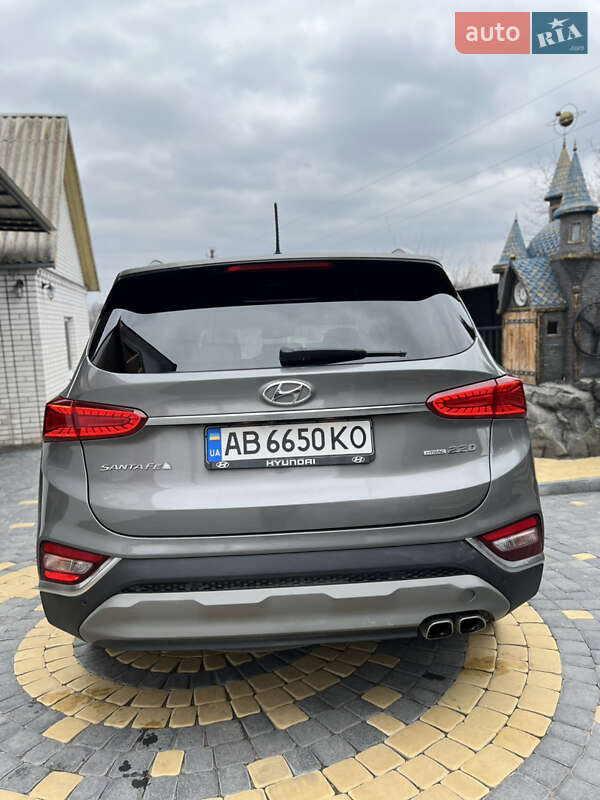 Внедорожник / Кроссовер Hyundai Santa FE 2019 в Виннице