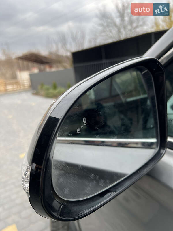 Внедорожник / Кроссовер Hyundai Santa FE 2019 в Виннице