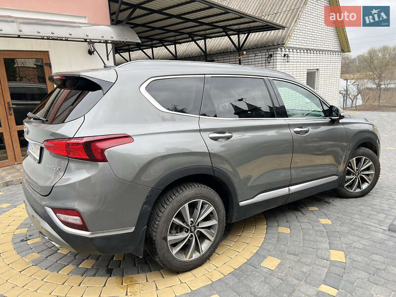 Внедорожник / Кроссовер Hyundai Santa FE 2019 в Виннице