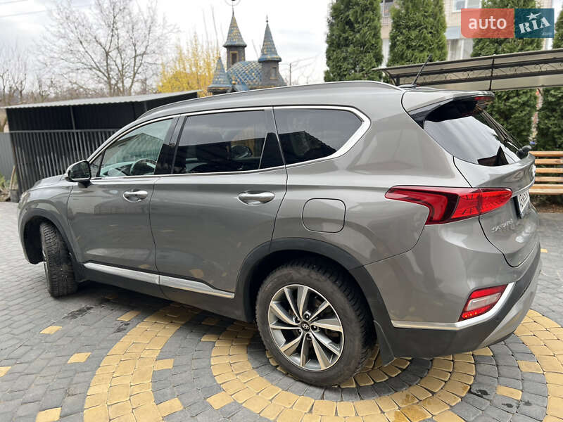 Внедорожник / Кроссовер Hyundai Santa FE 2019 в Виннице