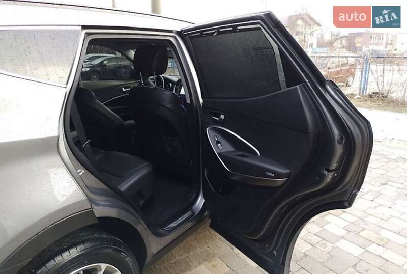 Внедорожник / Кроссовер Hyundai Santa FE 2016 в Болехове