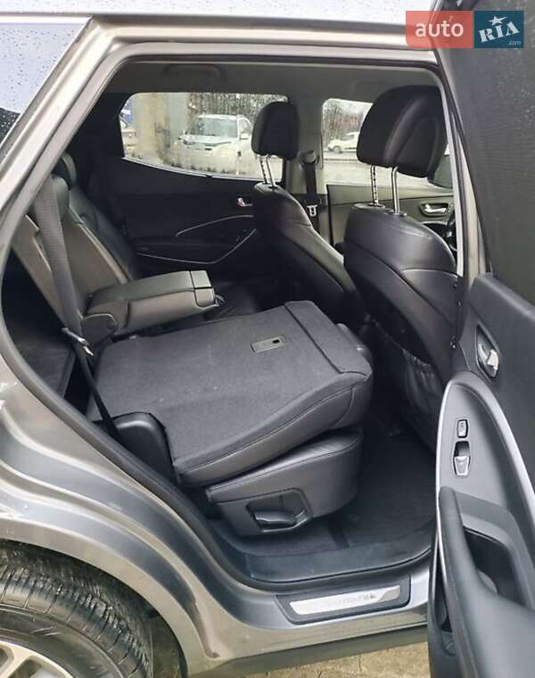 Внедорожник / Кроссовер Hyundai Santa FE 2016 в Болехове