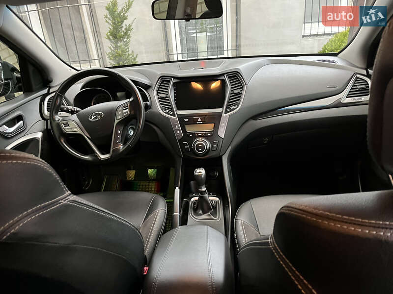 Позашляховик / Кросовер Hyundai Santa FE 2013 в Магдалинівці