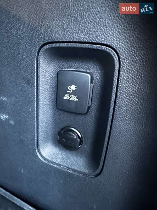 Позашляховик / Кросовер Hyundai Santa FE 2018 в Львові фото 21 Позашляховик / Кросовер Hyundai Santa FE 2018 в Львові