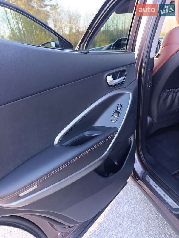 Внедорожник / Кроссовер Hyundai Santa FE 2015 в Полонном