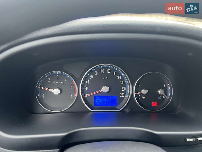 Внедорожник / Кроссовер Hyundai Santa FE 2009 в Нововолынске