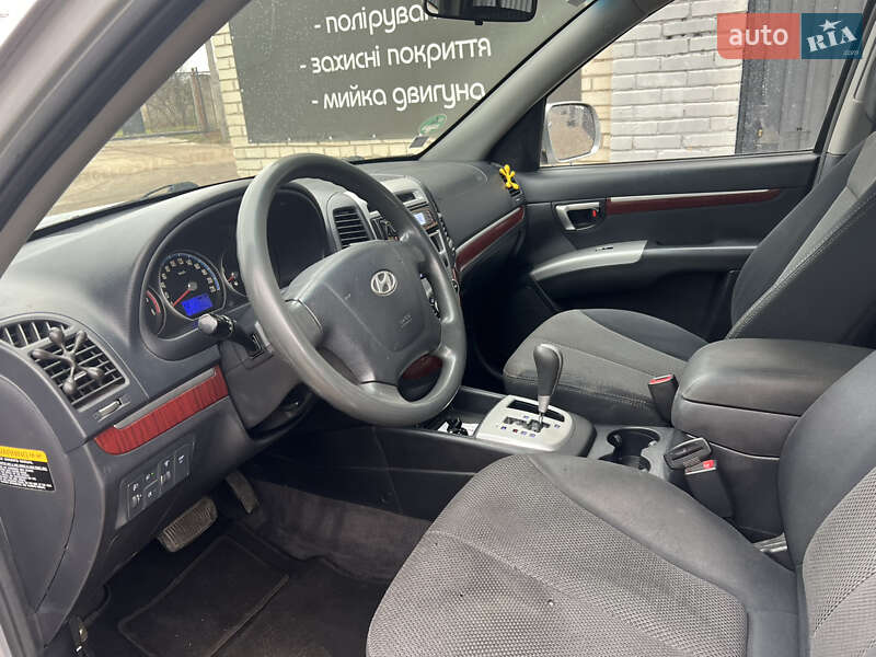Внедорожник / Кроссовер Hyundai Santa FE 2009 в Нововолынске