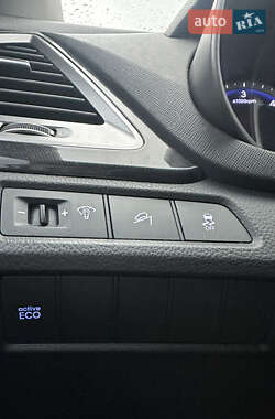 Внедорожник / Кроссовер Hyundai Santa FE 2012 в Киеве