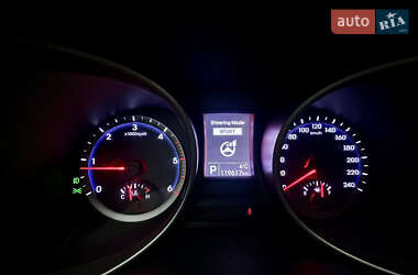 Внедорожник / Кроссовер Hyundai Santa FE 2012 в Киеве