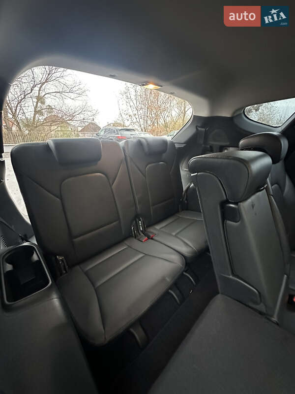 Внедорожник / Кроссовер Hyundai Santa FE 2012 в Киеве