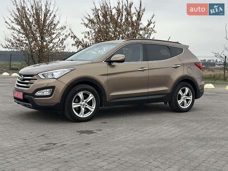 Внедорожник / Кроссовер Hyundai Santa FE 2013 в Радивилове