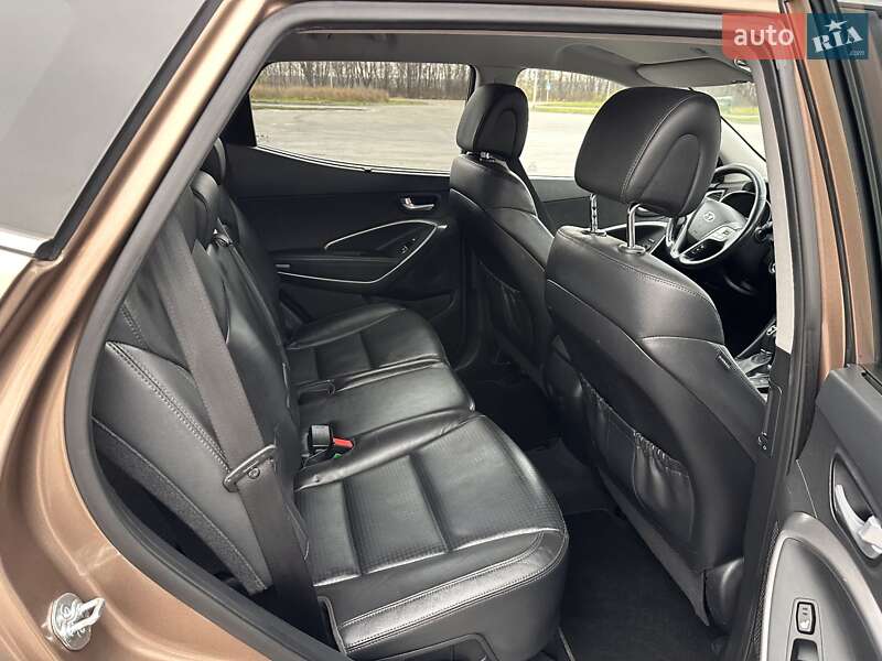 Внедорожник / Кроссовер Hyundai Santa FE 2013 в Радивилове